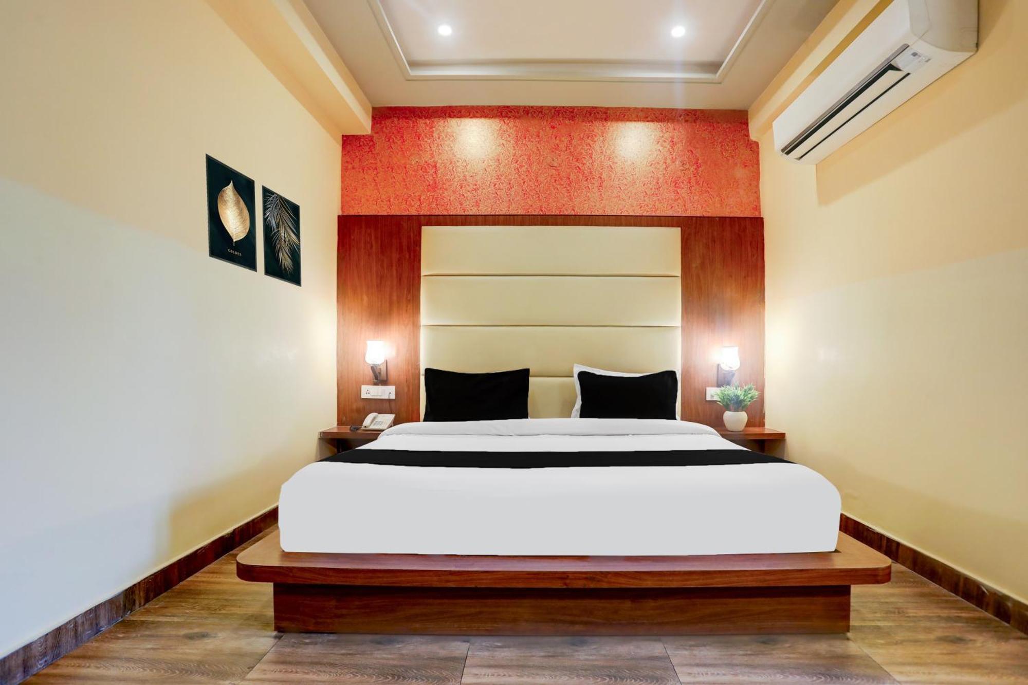 Hotel Super Townhouse Oak Pacify Hills Rājpur Exterior foto